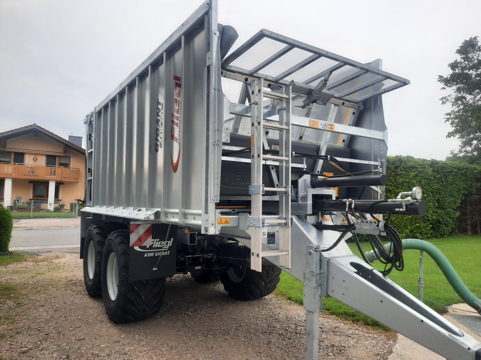 Abschiebewagen of the type Fliegl ASW 261 Fox, Neumaschine in Cham (Picture 8)