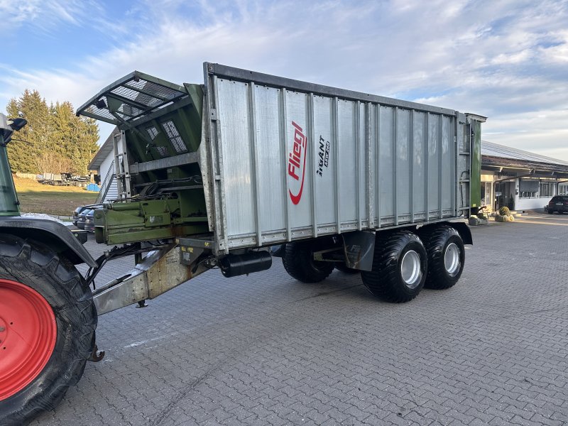 Abschiebewagen of the type Fliegl ASW 268 Gigant Unfall, Gebrauchtmaschine in Neureichenau (Picture 1)