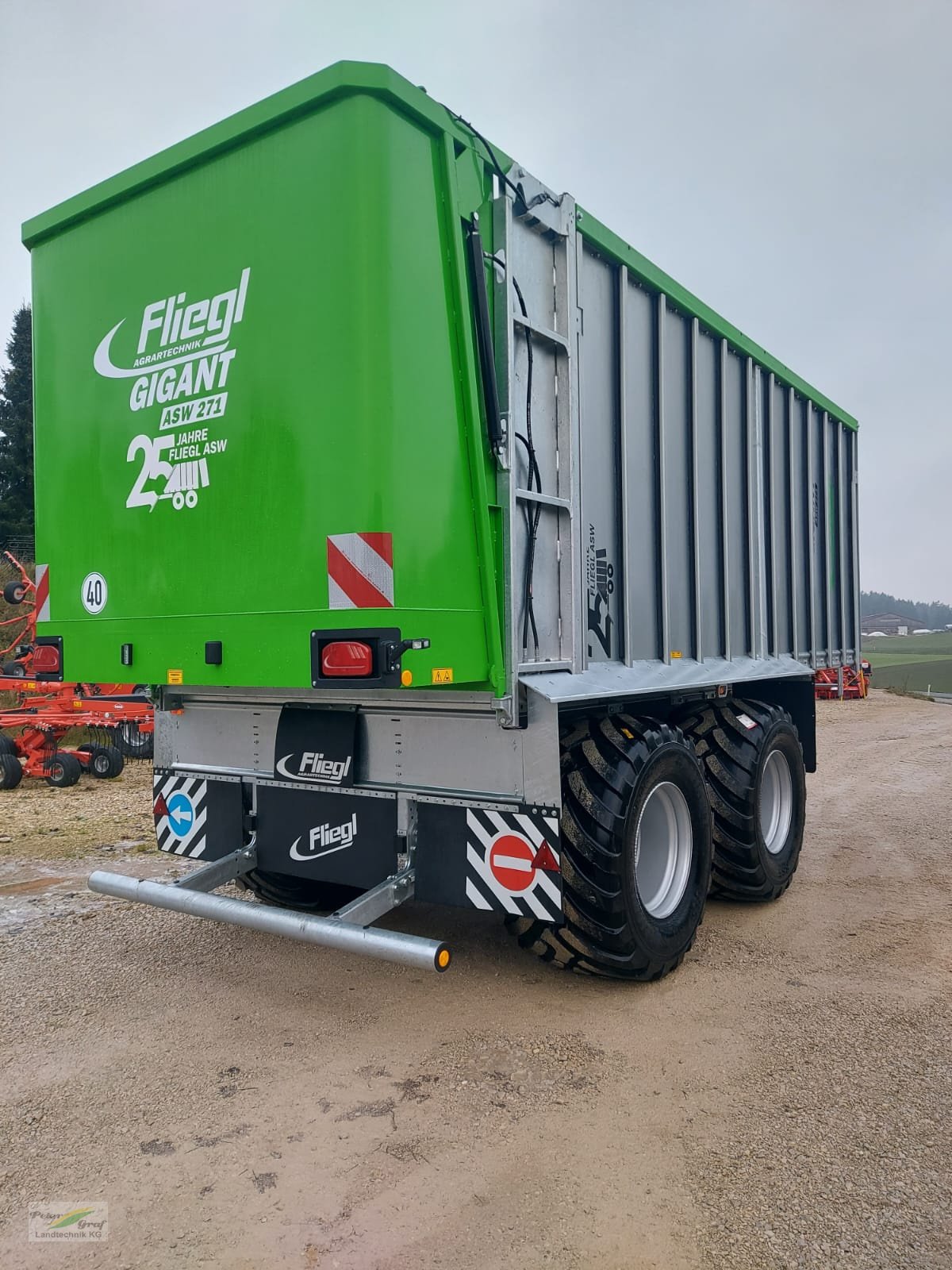 Abschiebewagen Türe ait Fliegl ASW 271 25 Jahre Edition, Neumaschine içinde Pegnitz-Bronn (resim 3)