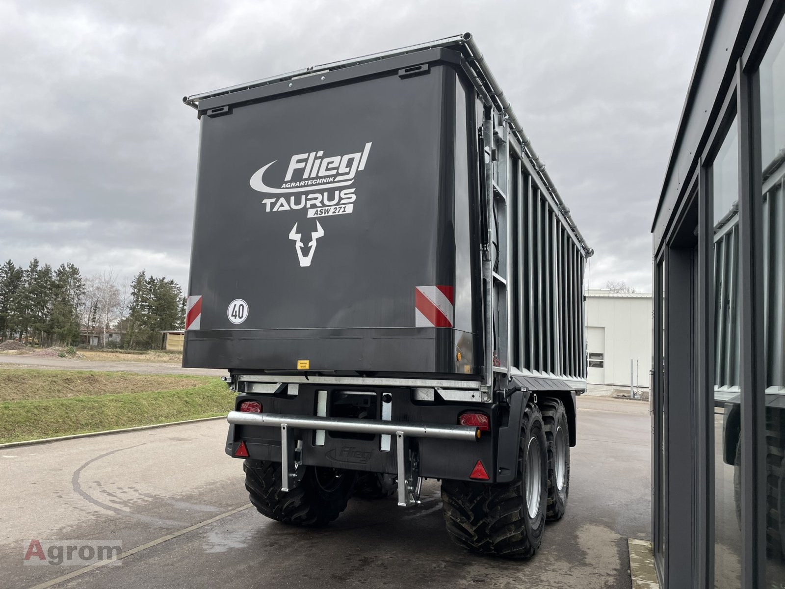 Abschiebewagen del tipo Fliegl ASW 271 TAURUS, Neumaschine en Meißenheim-Kürzell (Imagen 7)