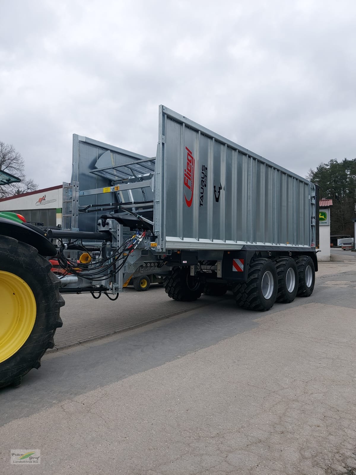 Abschiebewagen del tipo Fliegl ASW 391 Taurus, Neumaschine en Pegnitz-Bronn (Imagen 1)