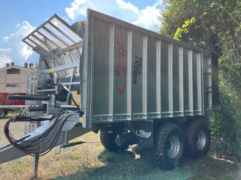 Abschiebewagen of the type Fliegl GIGANT ASW 190 COMPACT FOX, Neumaschine in Gefrees (Picture 2)