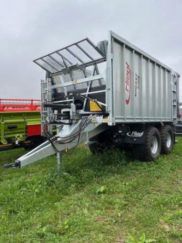 Abschiebewagen of the type Fliegl GIGANT ASW 190 COMPACT FOX, Neumaschine in Freystadt (Picture 1)