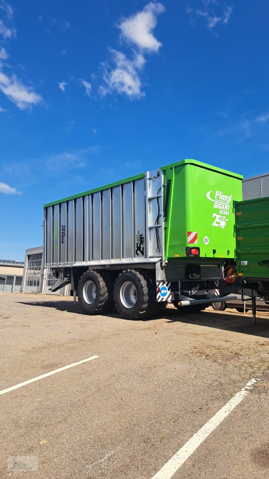 Abschiebewagen typu Fliegl Gigant ASW 271 C, Neumaschine v Bad Kötzting (Obrázok 4)