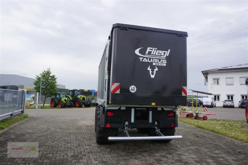 Abschiebewagen des Typs Fliegl GIGANT ASW 271 TAURUS FOX, Neumaschine in Grafenau (Bild 4)
