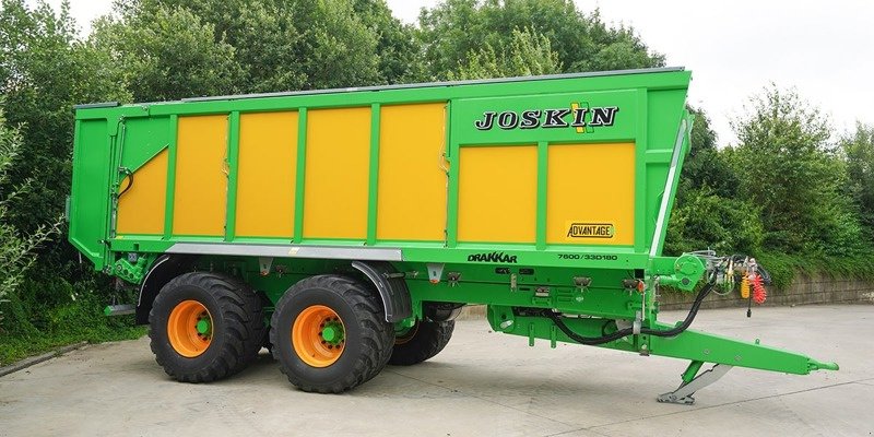 Abschiebewagen des Typs Joskin Joskin DRAKKAR – Rollband Abschiebewagen Modell 7600/33D180, Gebrauchtmaschine in Regensdorf (Bild 1)