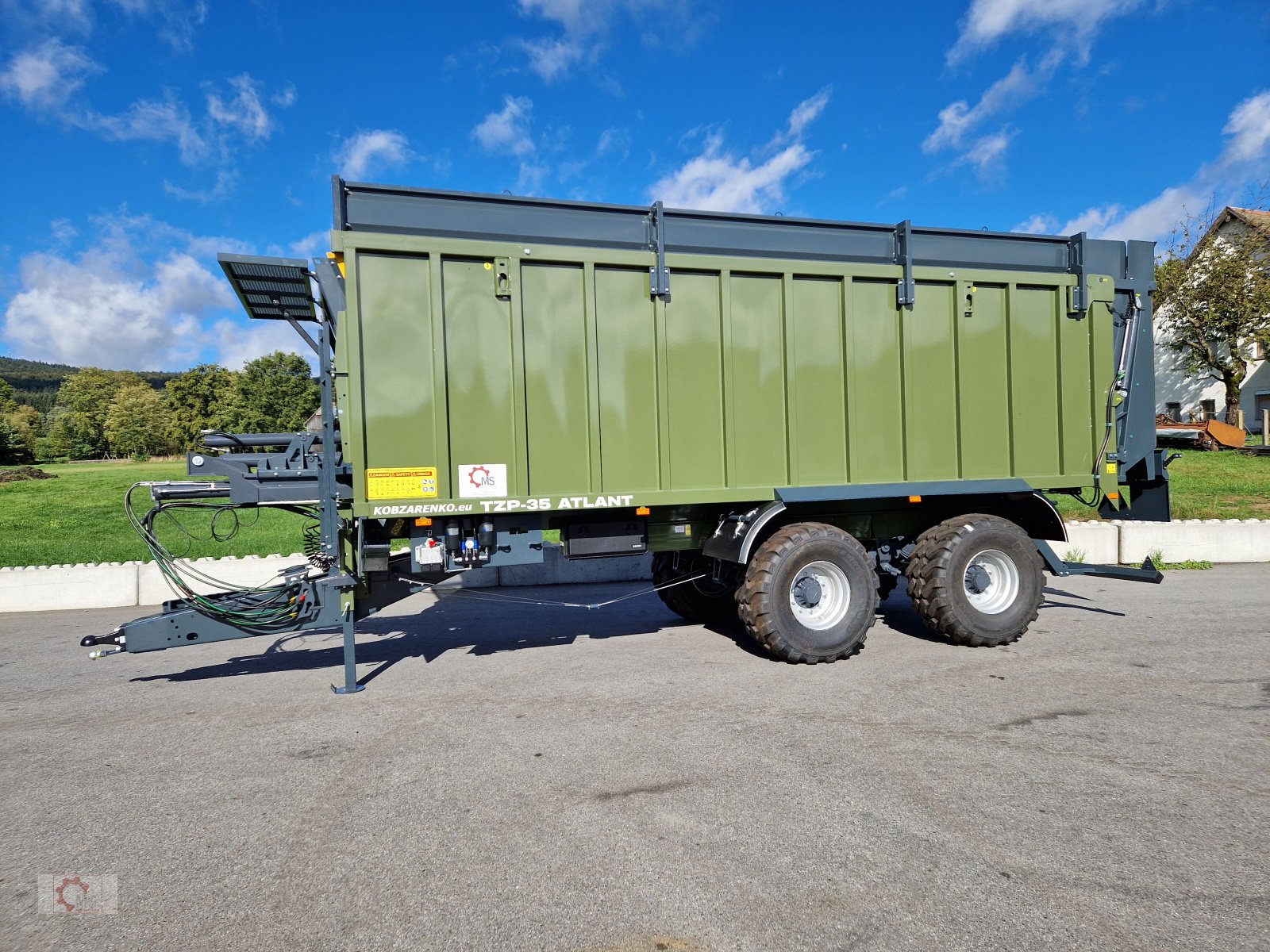 Abschiebewagen Türe ait Kobzarenko TZP 24t 45m³ Zwangslenkung Deichselfederung, Neumaschine içinde Tiefenbach (resim 17)