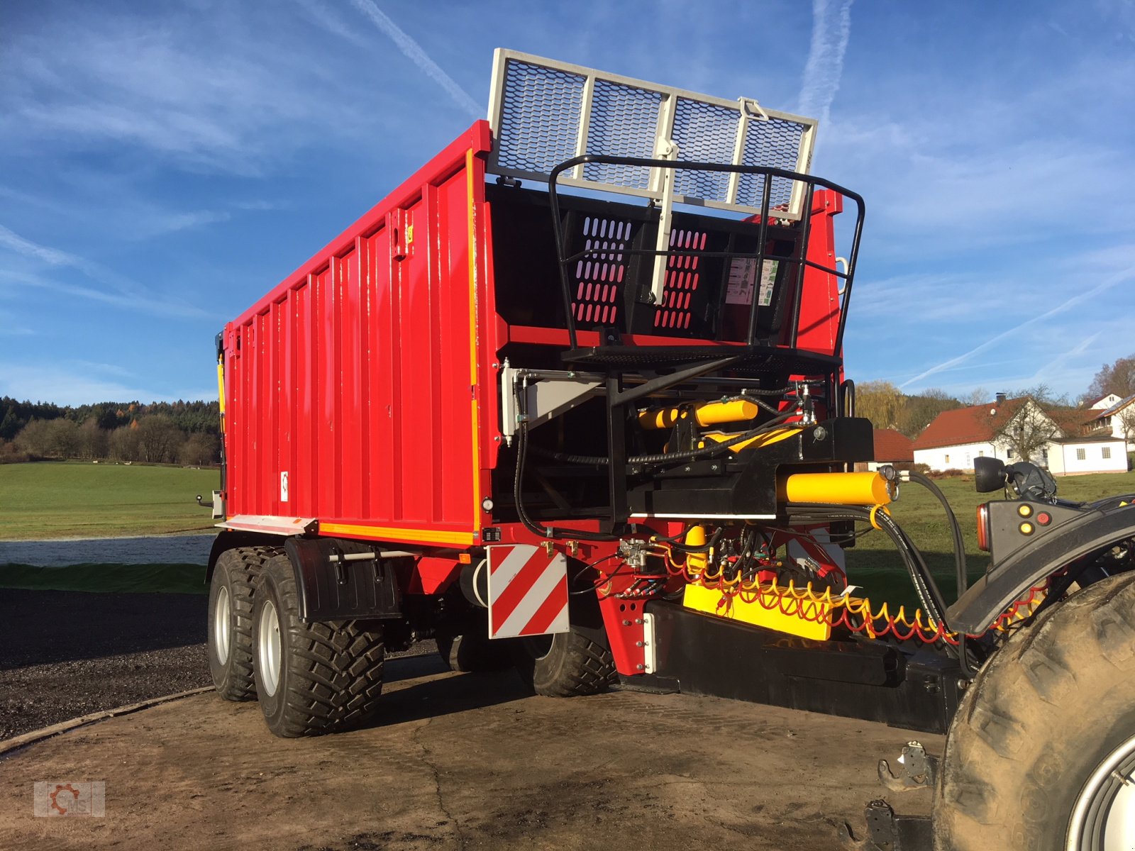 Abschiebewagen tipa Kobzarenko TZP-27 24t 40m³ Lenkachse Deichselfederung, Neumaschine u Tiefenbach (Slika 13)