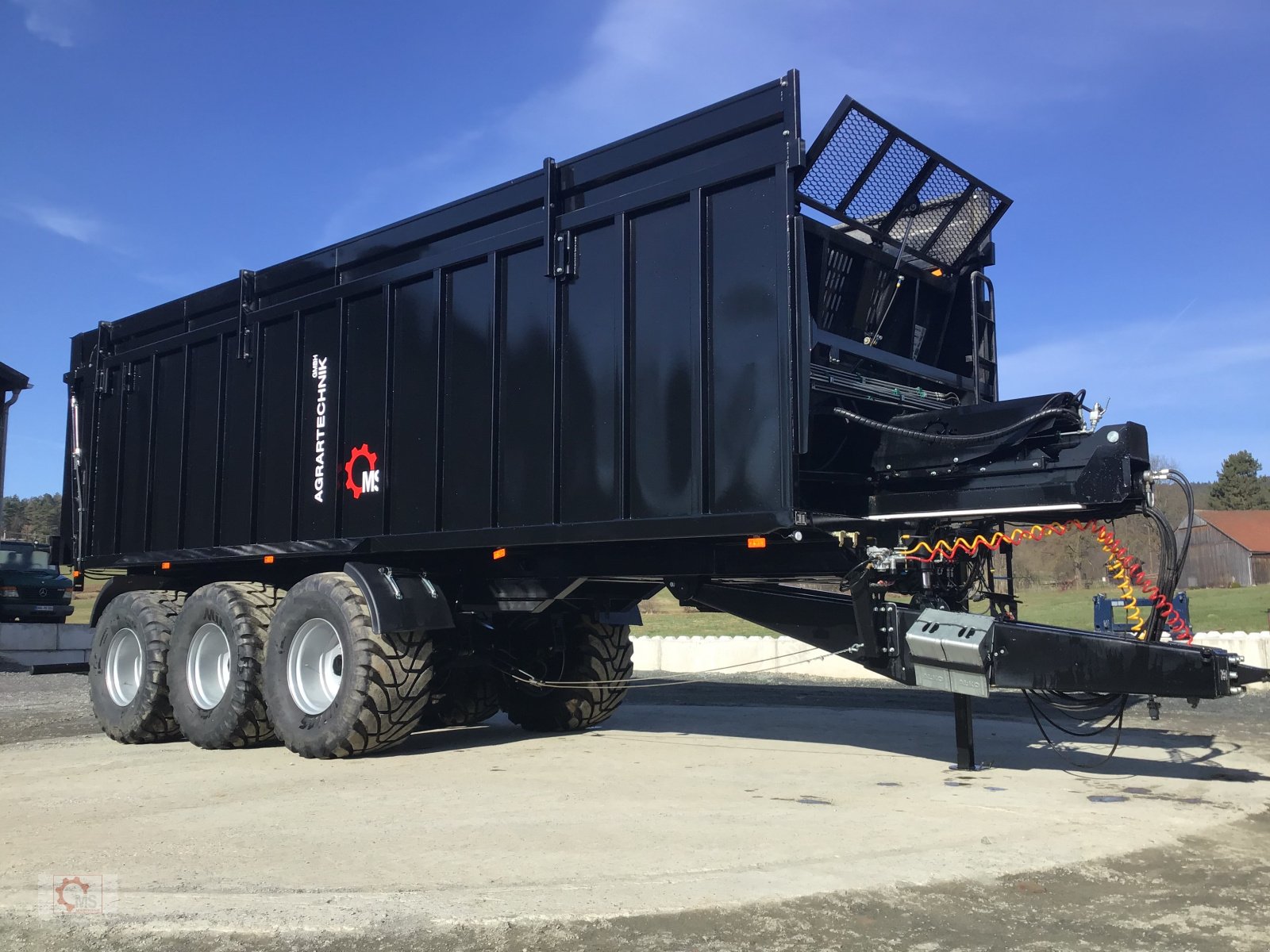 Abschiebewagen typu Kobzarenko TZP-39 55m³ Deichselfederung Lenkachse, Neumaschine v Tiefenbach (Obrázok 2)