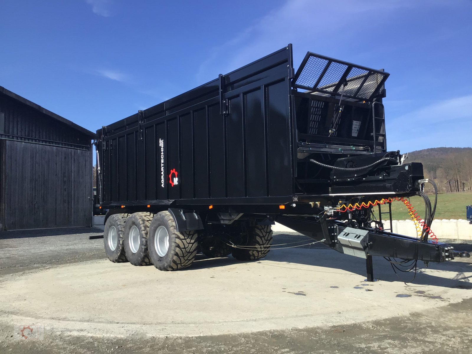 Abschiebewagen typu Kobzarenko TZP-39 55m³ Deichselfederung Lenkachse, Neumaschine v Tiefenbach (Obrázek 11)