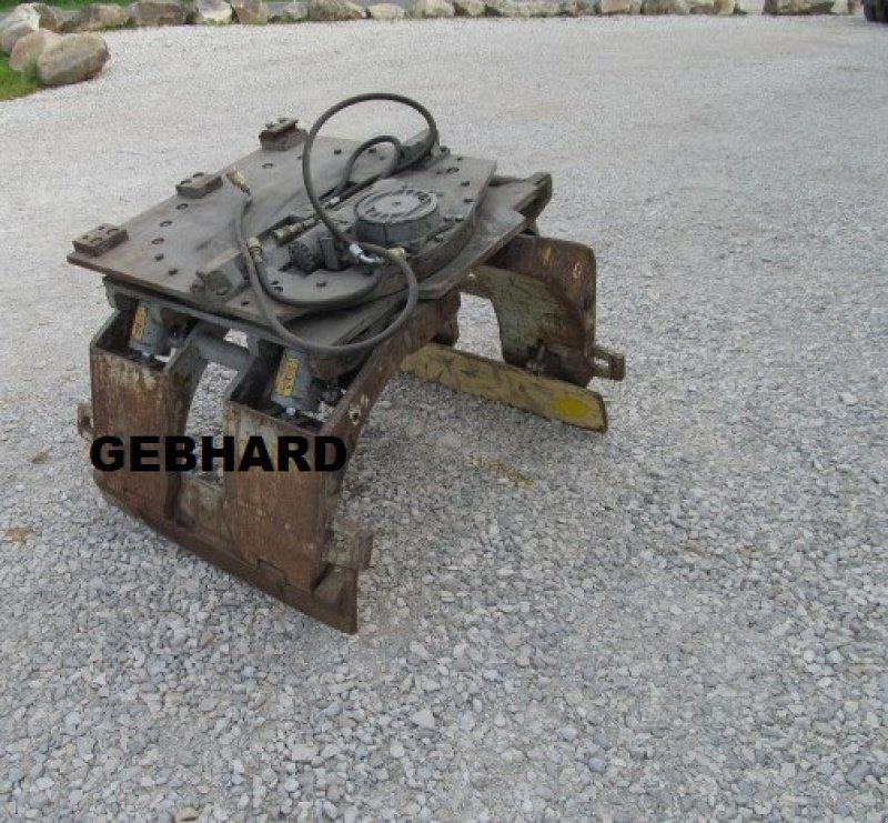 Anbaugerät of the type Sonstige Ballenklammer Staplerklammer mit Drehmotor Holzgreifer Ballenzange, Gebrauchtmaschine in Großschönbrunn (Picture 1)