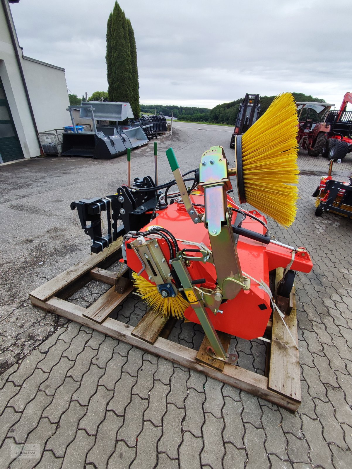 Anbaukehrmaschine typu Adler K600, Neumaschine w Petting (Zdjęcie 2)