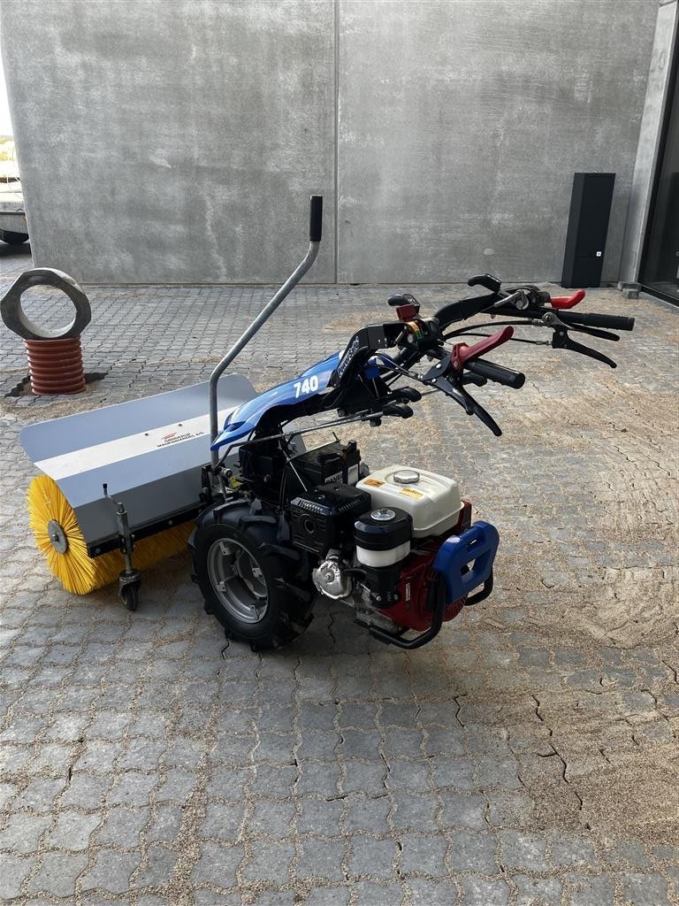 Anbaukehrmaschine του τύπου BCS 740 benzin 9 HK. 3 gear frem/tilbage, Honda motor med elstart, 1 Meter bred kost, Gebrauchtmaschine σε Kastrup (Φωτογραφία 5)