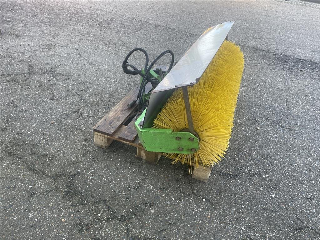 Anbaukehrmaschine van het type Egholm SK 120, Gebrauchtmaschine in Holstebro (Foto 3)