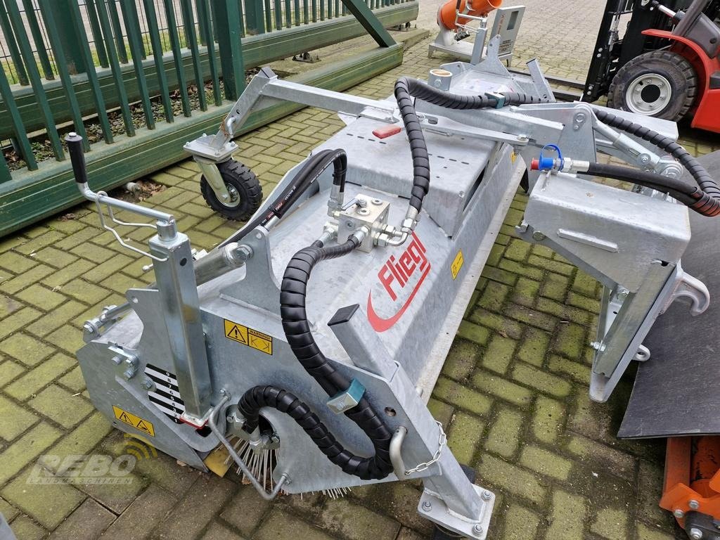 Anbaukehrmaschine tipa Fliegl KEH 2300 TYPE 500, Neumaschine u Damme (Slika 4)