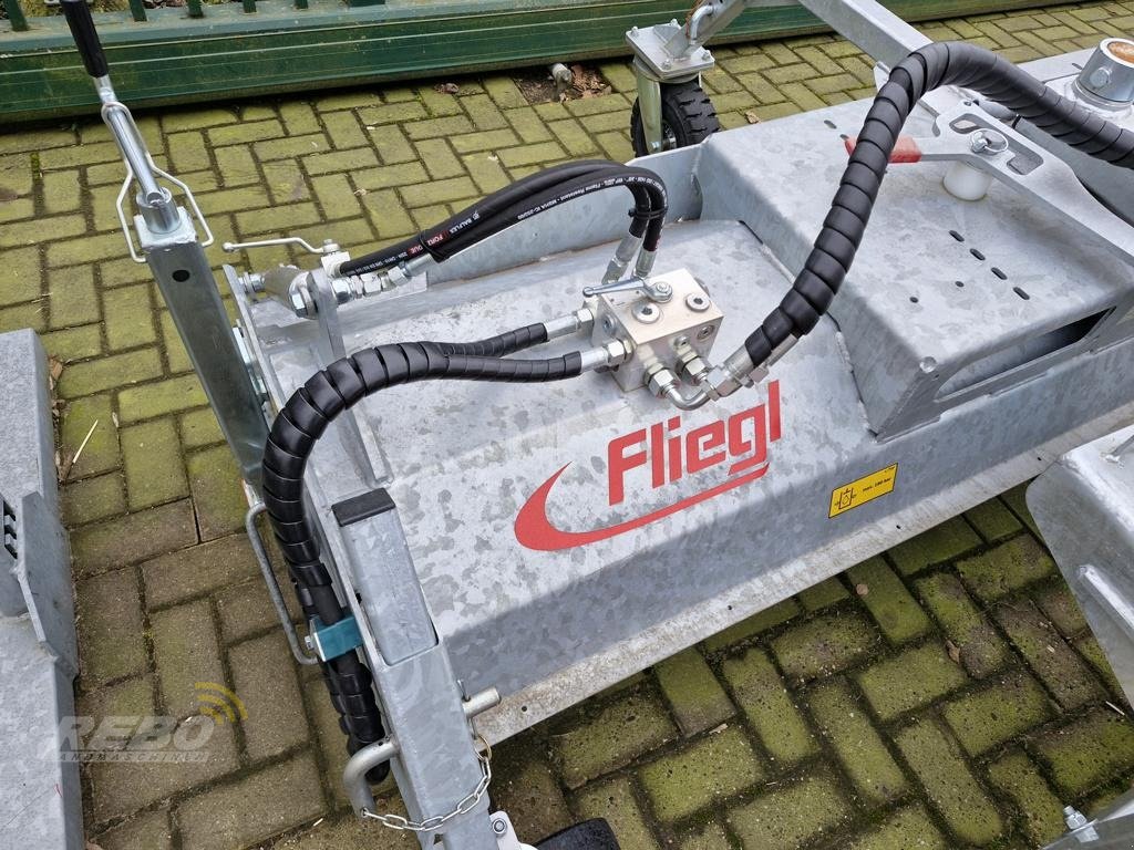 Anbaukehrmaschine za tip Fliegl KEH 2300 TYPE 500, Neumaschine u Damme (Slika 11)