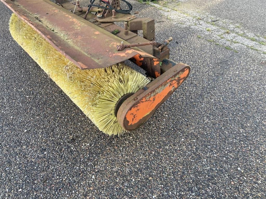 Anbaukehrmaschine van het type GMR 2000, Gebrauchtmaschine in Sabro (Foto 2)