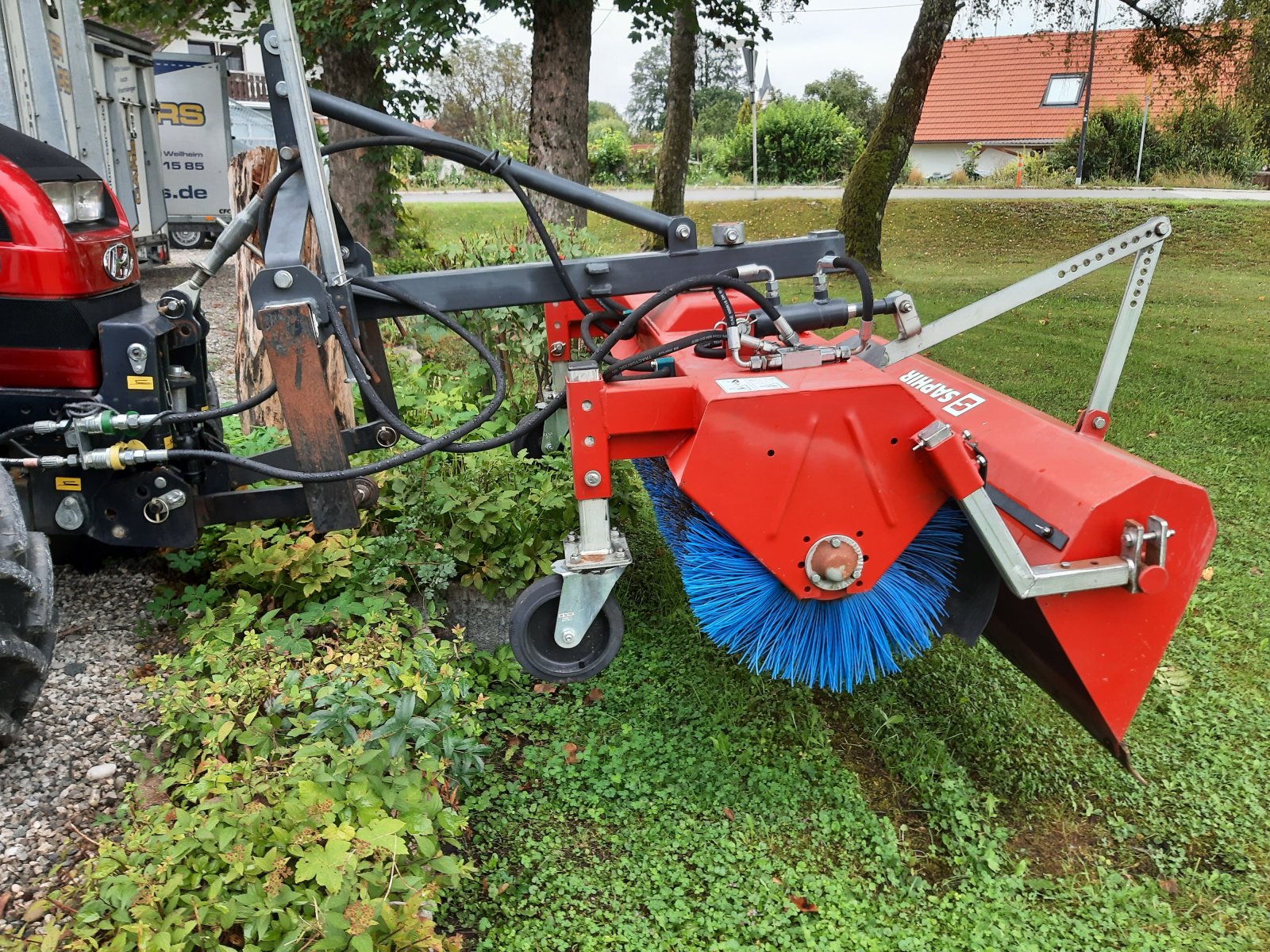 Anbaukehrmaschine des Typs Saphir GKM 151, Gebrauchtmaschine in Berg (Bild 1)