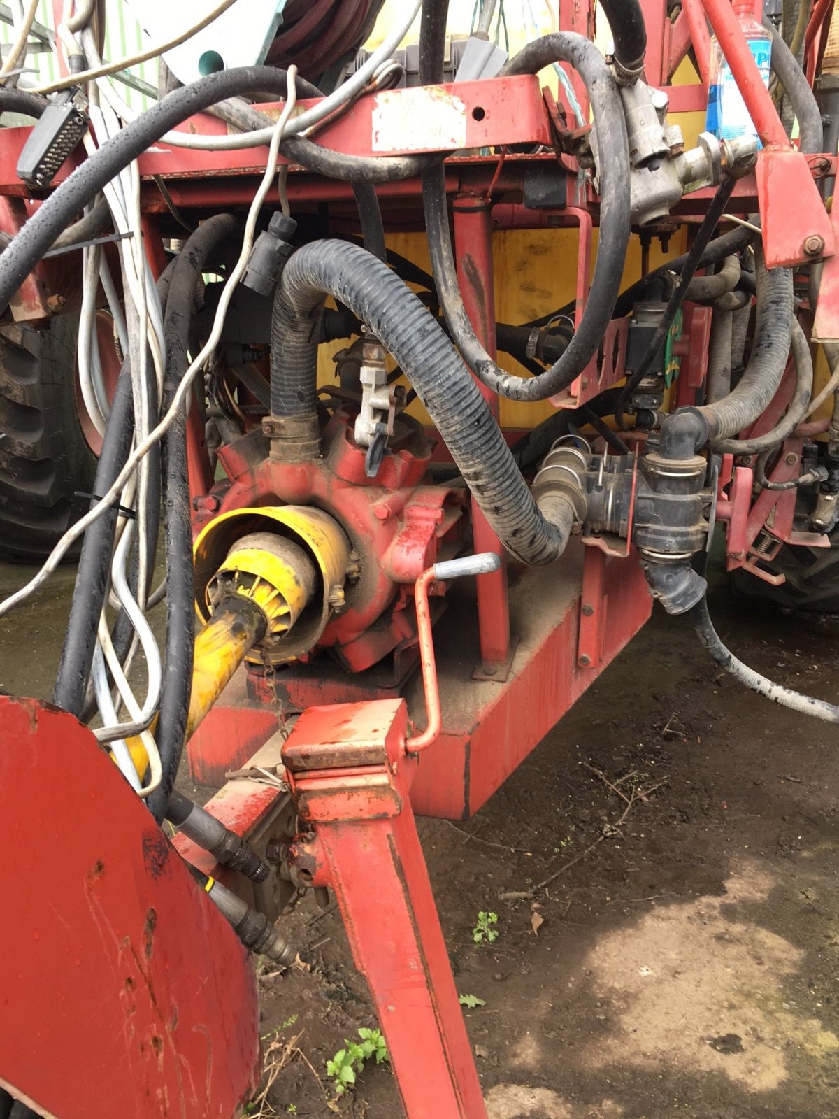 Anbauspritze van het type Hardi 3500, Gebrauchtmaschine in Gadenstedt (Foto 3)