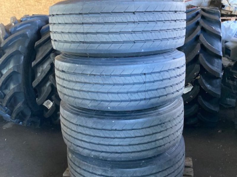 Anhänger typu Brantner Räder 4x 385/65 R22.5 LKW neu, Neumaschine v Gudensberg (Obrázek 1)