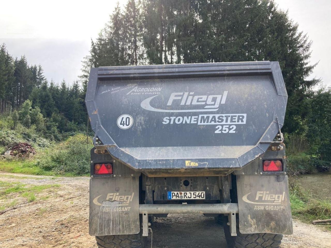 Anhänger des Typs Fliegl stone master 252 profi tandem, Gebrauchtmaschine in NEUKIRCHEN V. WALD (Bild 3)