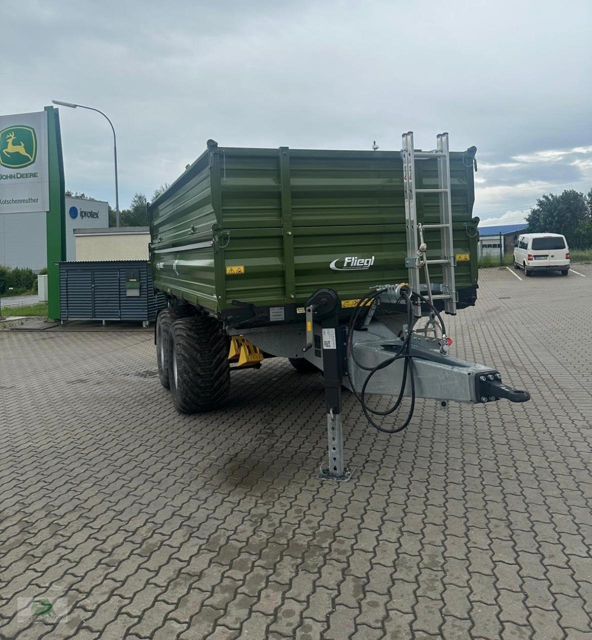 Anhänger tipa Fliegl TDK 140 FOX, Neumaschine u Münchberg (Slika 6)