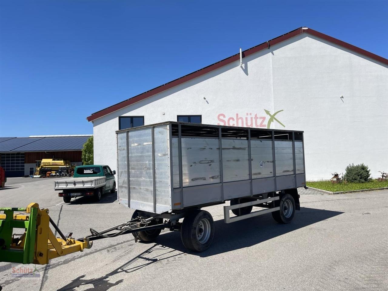 Anhänger del tipo Fortschritt Viehtransportwagen, Viehanhänger, Tiertransport, Gebrauchtmaschine en Schierling (Imagen 1)