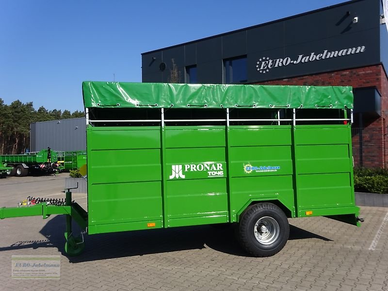 Anhänger typu PRONAR Viehtransportanhänger Kurier 46 mit Stahlbordwände, NEU, Neumaschine v Itterbeck (Obrázek 4)