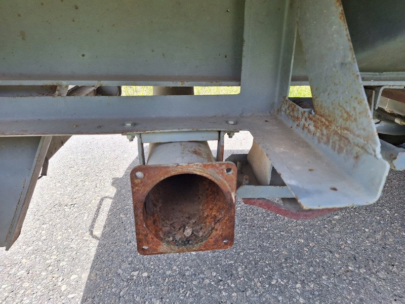 Anhänger del tipo Sonstige Tank Auflieger, Gebrauchtmaschine In Chur (Immagine 4)