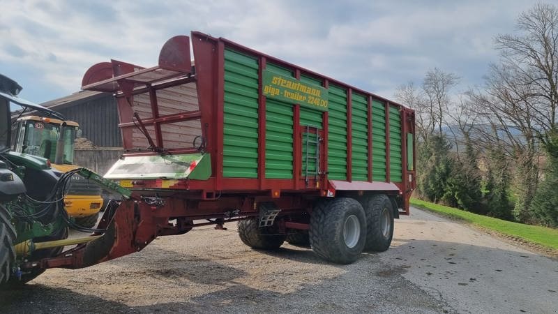 Anhänger типа Strautmann Giga Trailer 2246, Gebrauchtmaschine в Balterswil (Фотография 2)