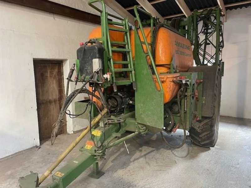 Anhängespritze del tipo Amazone UG 3000 SUPER S 24M., Gebrauchtmaschine In Rødding (Immagine 1)