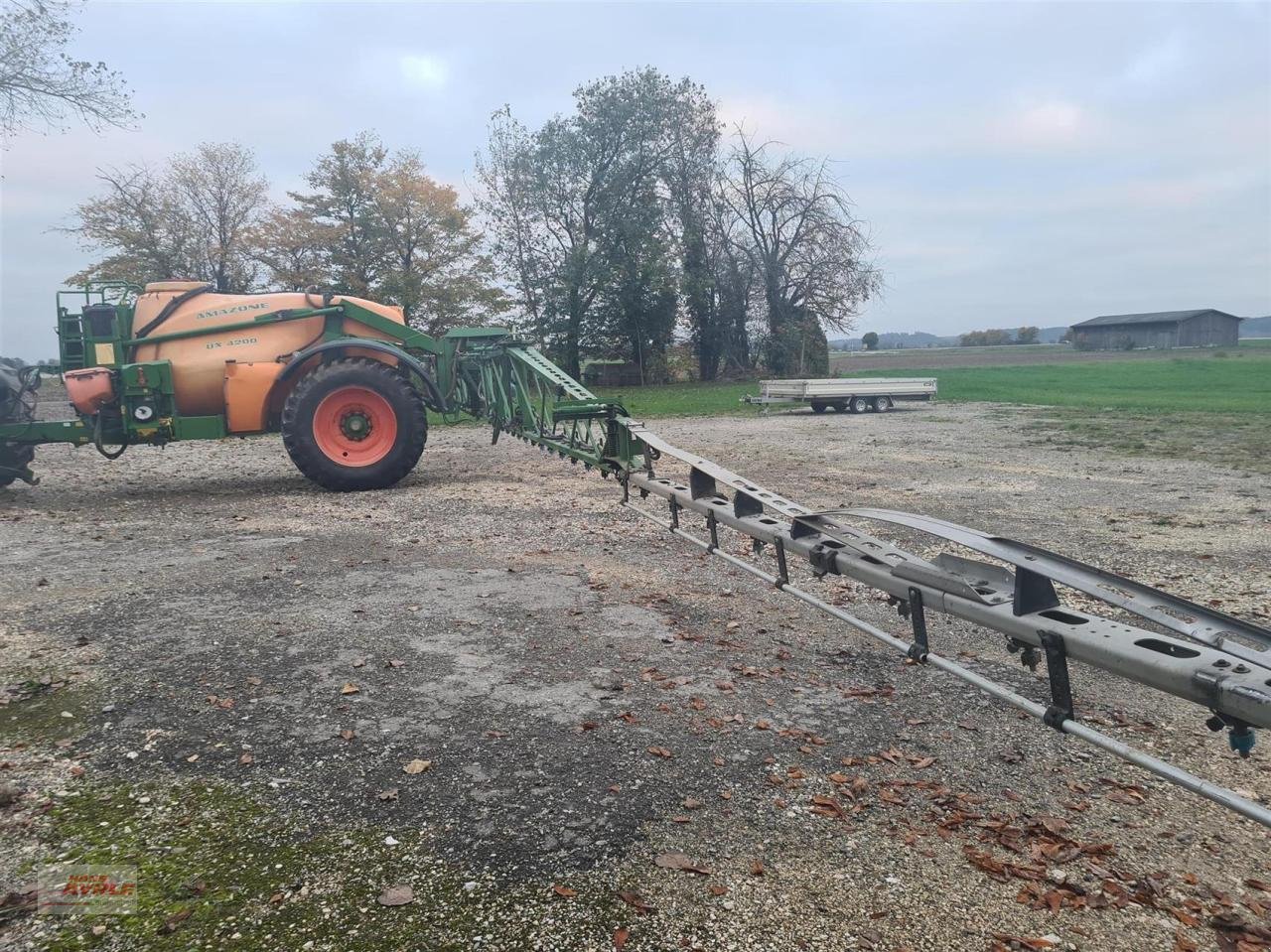 Anhängespritze van het type Amazone UX 4200  27m, Gebrauchtmaschine in Steinheim (Foto 5)