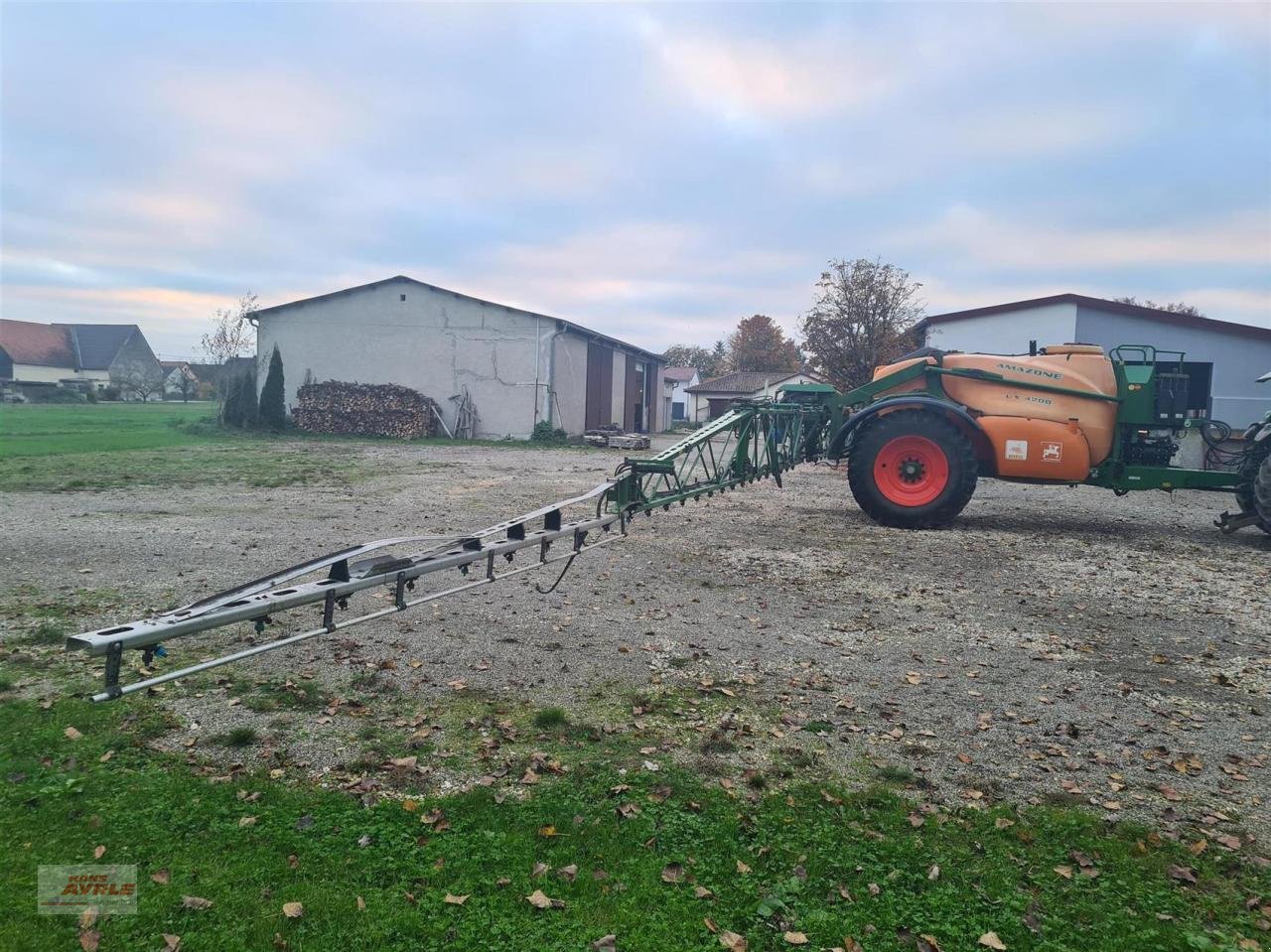 Anhängespritze van het type Amazone UX 4200  27m, Gebrauchtmaschine in Steinheim (Foto 11)