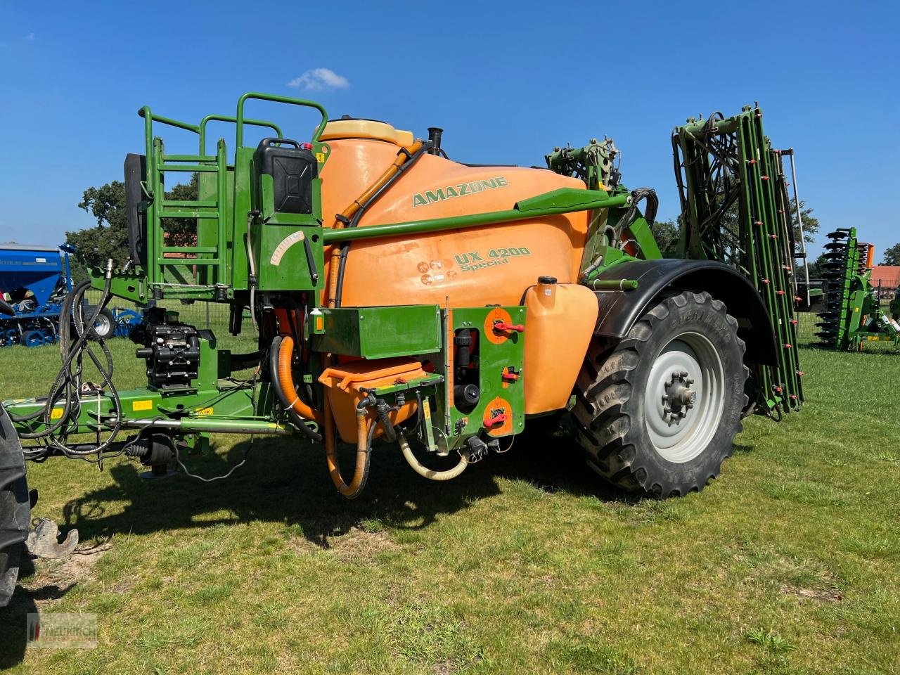 Anhängespritze van het type Amazone UX 4200 Special 21m, Gebrauchtmaschine in Delbrück-Westenholz (Foto 1)