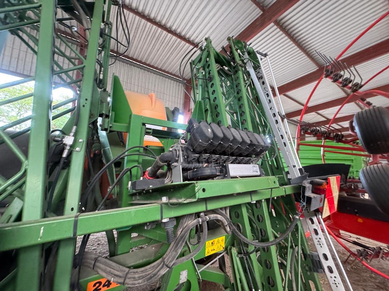 Anhängespritze del tipo Amazone UX 4200 Special-24m, Gebrauchtmaschine en Könnern (Imagen 8)