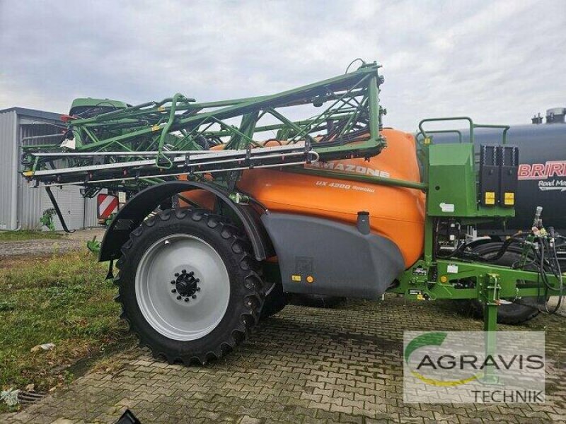 Anhängespritze typu Amazone UX 4200 SPECIAL, Gebrauchtmaschine w Nienburg (Zdjęcie 1)