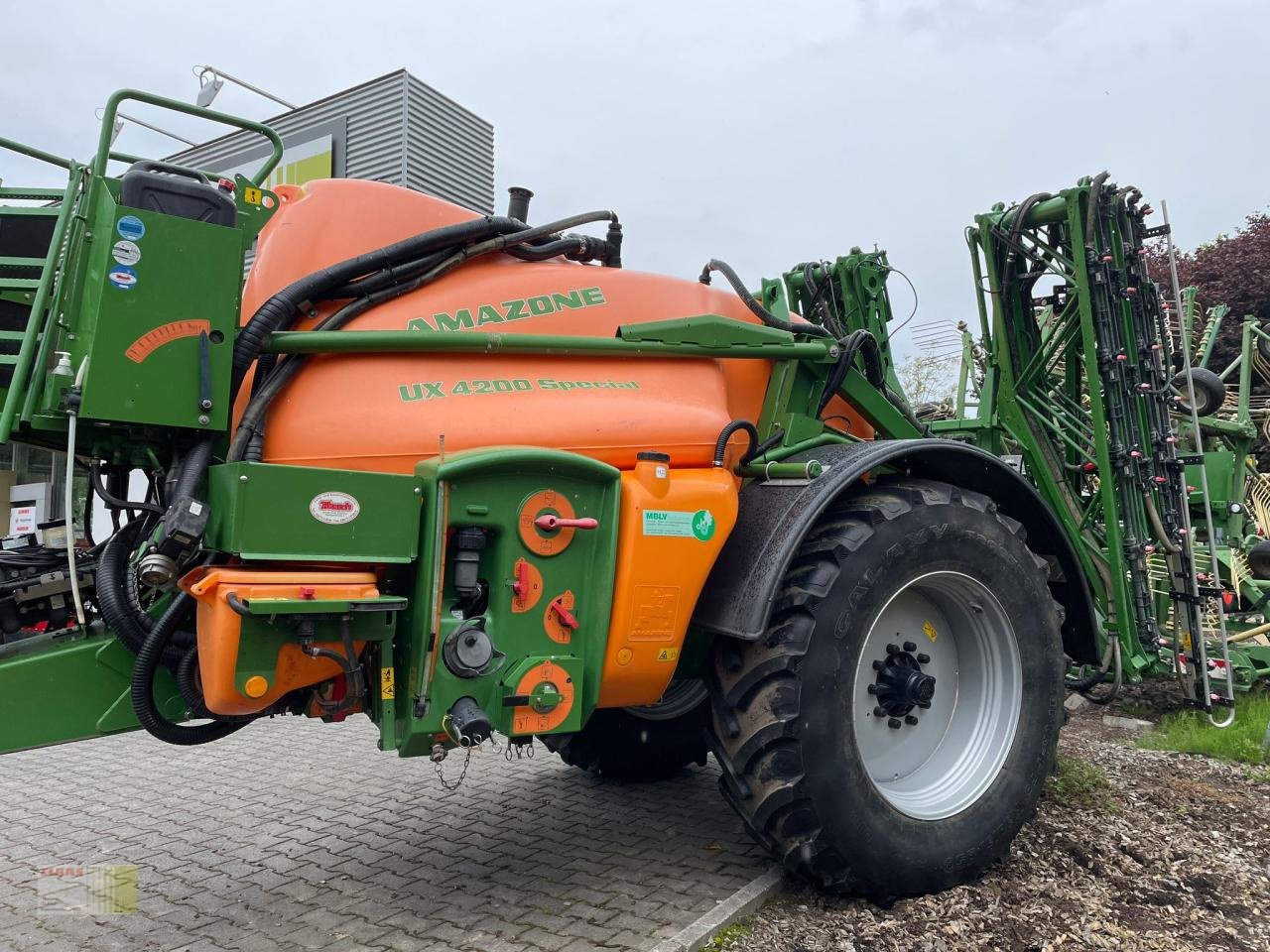 Anhängespritze typu Amazone UX 4200 Special, Gebrauchtmaschine w Reinheim (Zdjęcie 1)