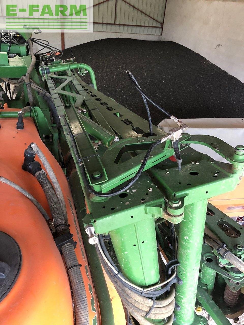 Anhängespritze des Typs Amazone ux 4200 super, Gebrauchtmaschine in CHAUVONCOURT (Bild 10)