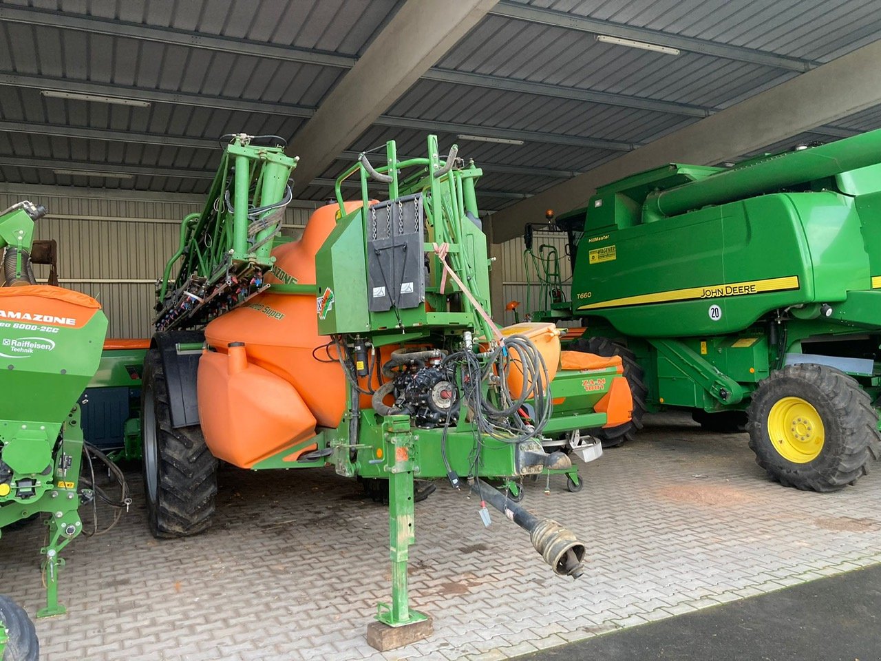 Anhängespritze of the type Amazone UX 4200 Super, Gebrauchtmaschine in Bebra (Picture 9)