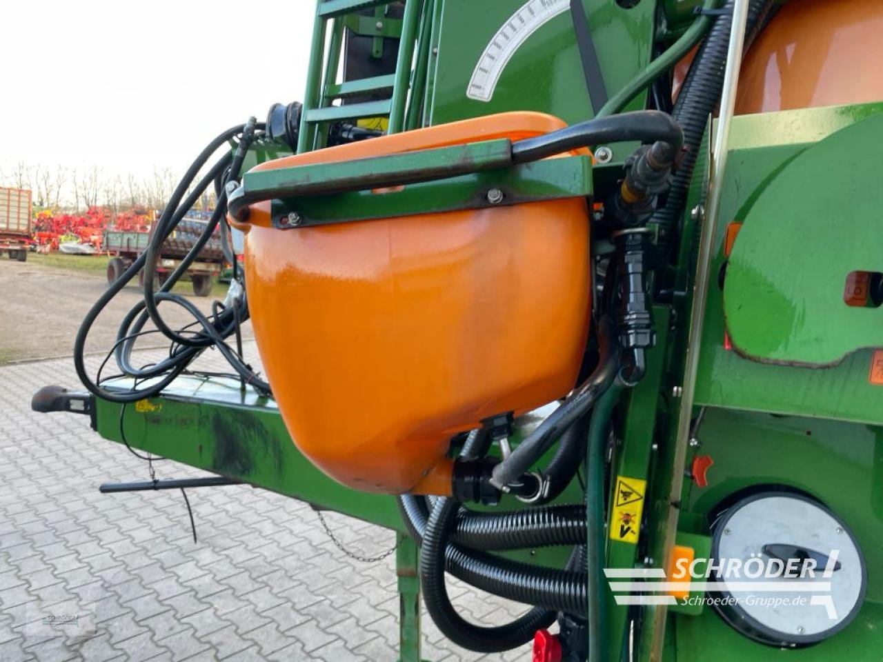 Anhängespritze des Typs Amazone UX 4200, Gebrauchtmaschine in Wildeshausen (Bild 13)