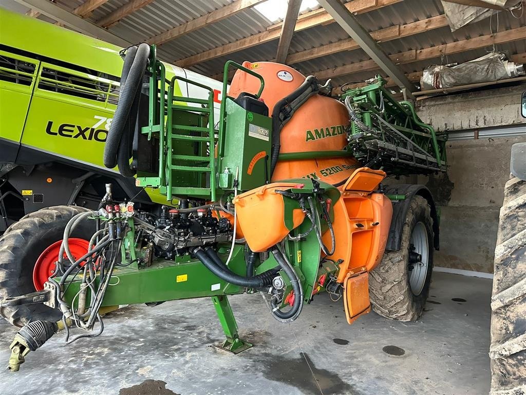 Anhängespritze tipa Amazone UX 5200 Super GPS. 30 Meter bom. 5000 Liter tank. Ring til Ulrik på 0045-40255544. Jeg snakker Jysk, tysk og engelsk., Gebrauchtmaschine u Kolding (Slika 2)