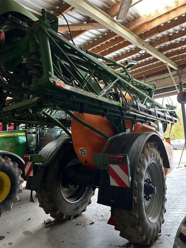 Anhängespritze des Typs Amazone UX 5200 Super GPS. 30 Meter bom. 5000 Liter tank. Ring til Ulrik på 0045-40255544. Jeg snakker Jysk, tysk og engelsk., Gebrauchtmaschine in Kolding (Bild 5)