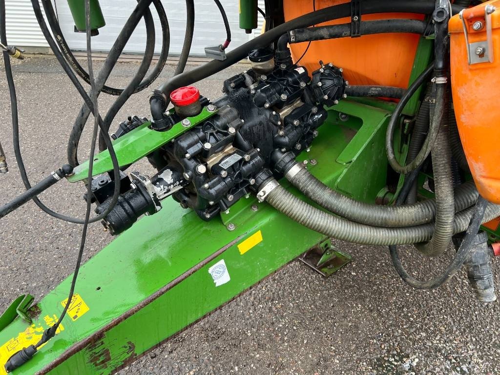 Anhängespritze des Typs Amazone UX 5200, Gebrauchtmaschine in Mern (Bild 3)