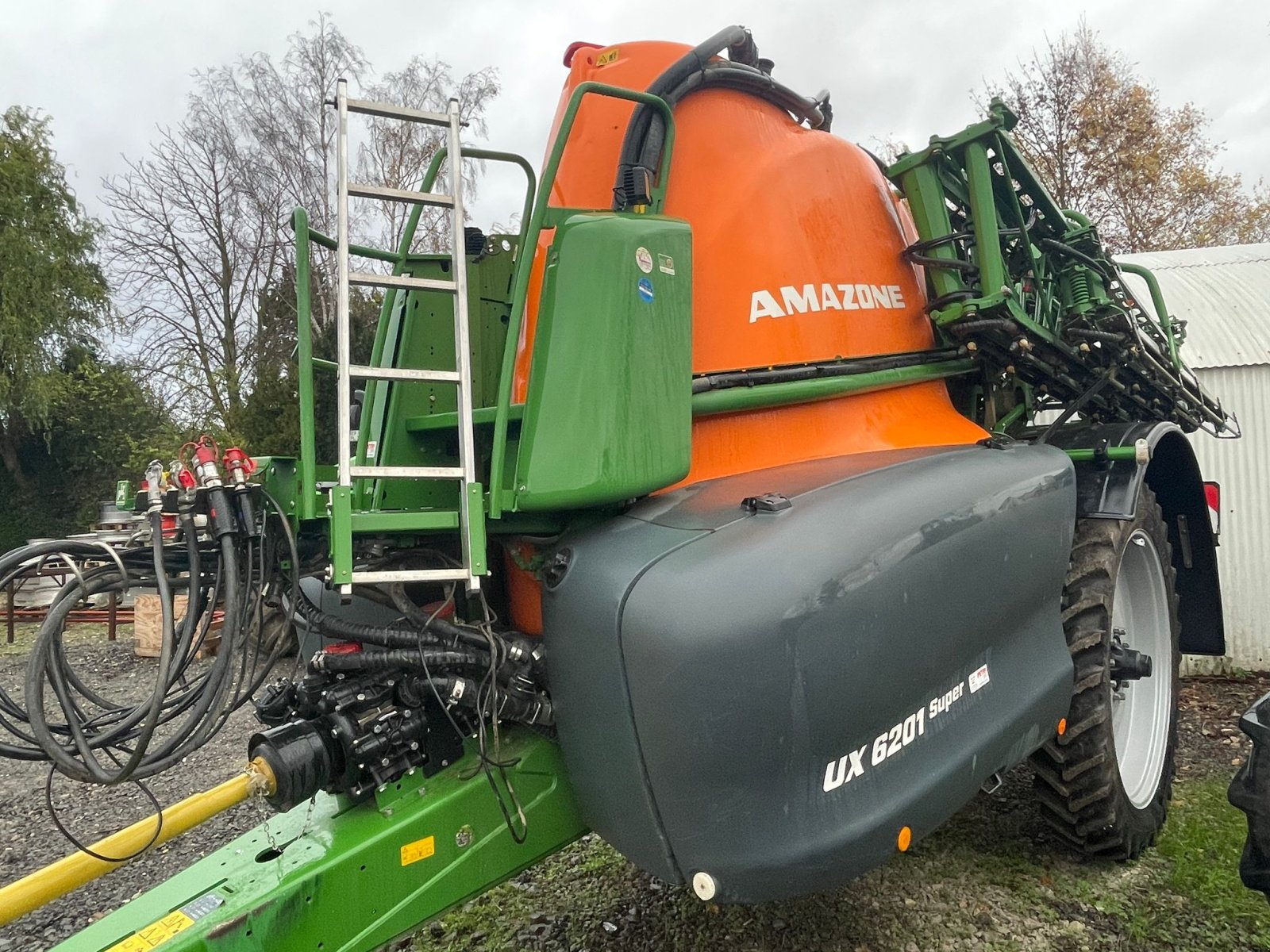 Anhängespritze van het type Amazone UX 6201 Super, Gebrauchtmaschine in Dannstadt-Schauernheim (Foto 2)