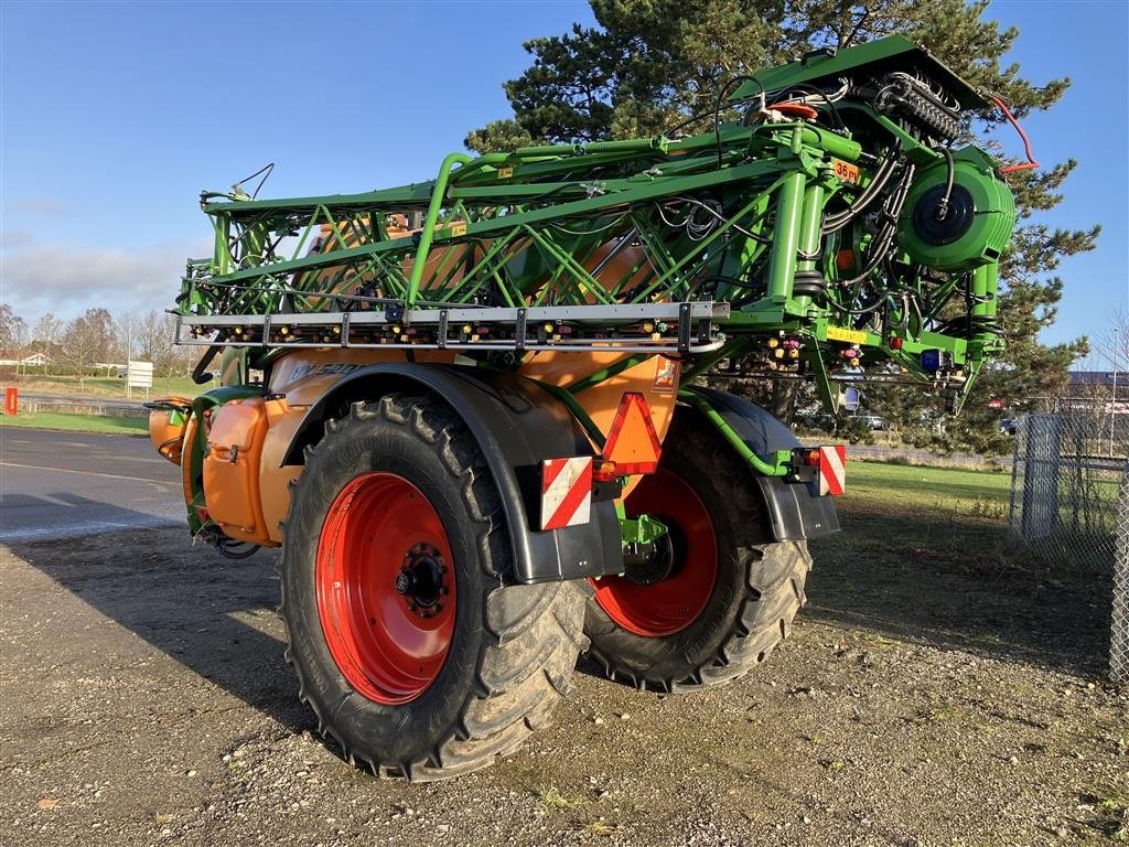 Anhängespritze от тип Amazone UX5200 36M Sektions luk, højdekontrol, bredehjul.mv., Gebrauchtmaschine в Næstved (Снимка 3)