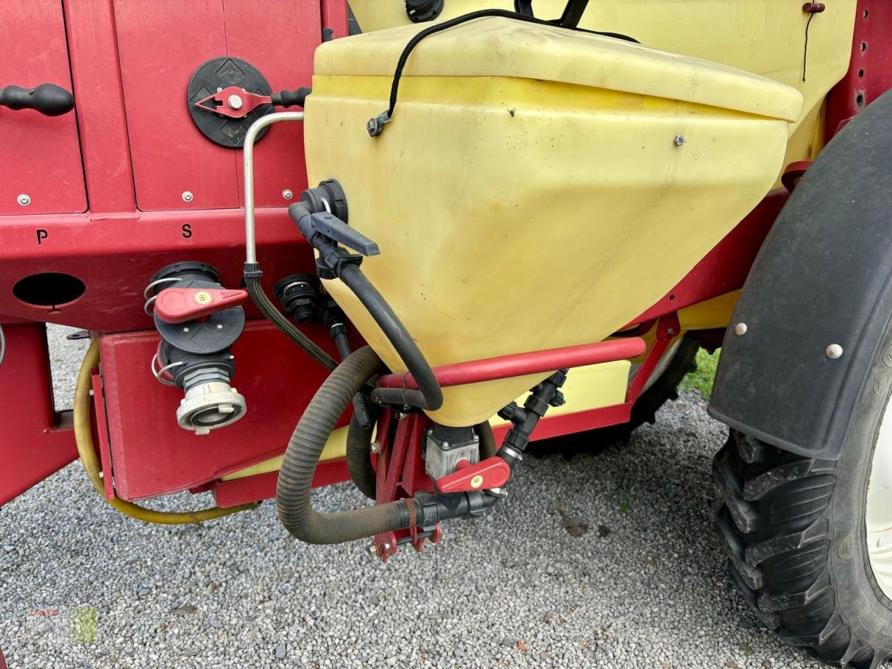 Anhängespritze van het type Hardi COMMANDER 2800, 2800 L / 24 m, Gebrauchtmaschine in Neerstedt (Foto 9)