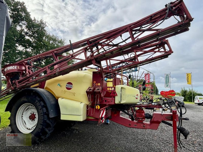 Anhängespritze tip Hardi COMMANDER 4200 PLUS TWIN FORCE, 4.200 L / 30 m, Gebrauchtmaschine in Neerstedt (Poză 1)