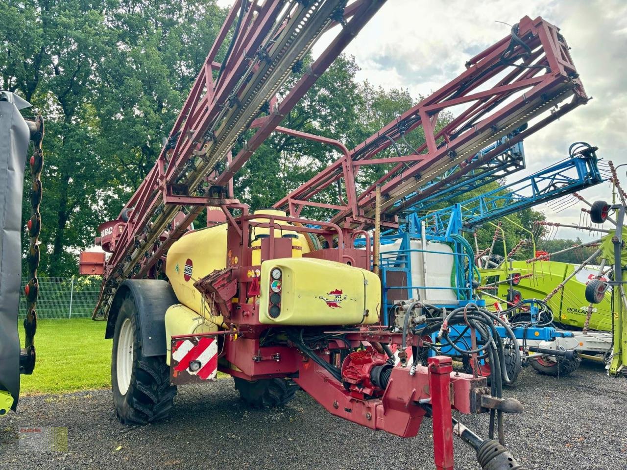 Anhängespritze tip Hardi COMMANDER 4200 PLUS TWIN FORCE, 4.200 L / 30 m, Gebrauchtmaschine in Neerstedt (Poză 2)