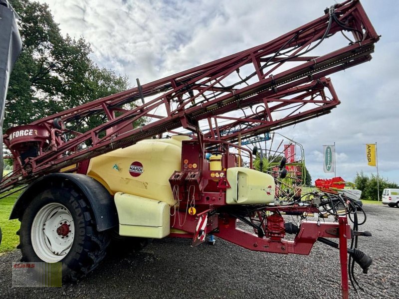 Anhängespritze typu Hardi COMMANDER 4200 PLUS TWIN FORCE, 4.200 L / 30 m, Gebrauchtmaschine v Neerstedt (Obrázek 1)