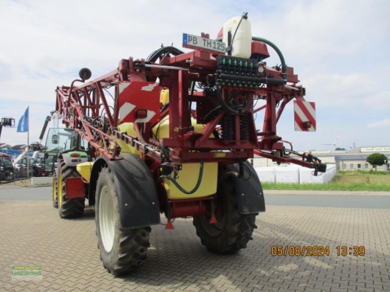 Anhängespritze des Typs Hardi Commander Isobus, Gebrauchtmaschine in Büren (Bild 4)